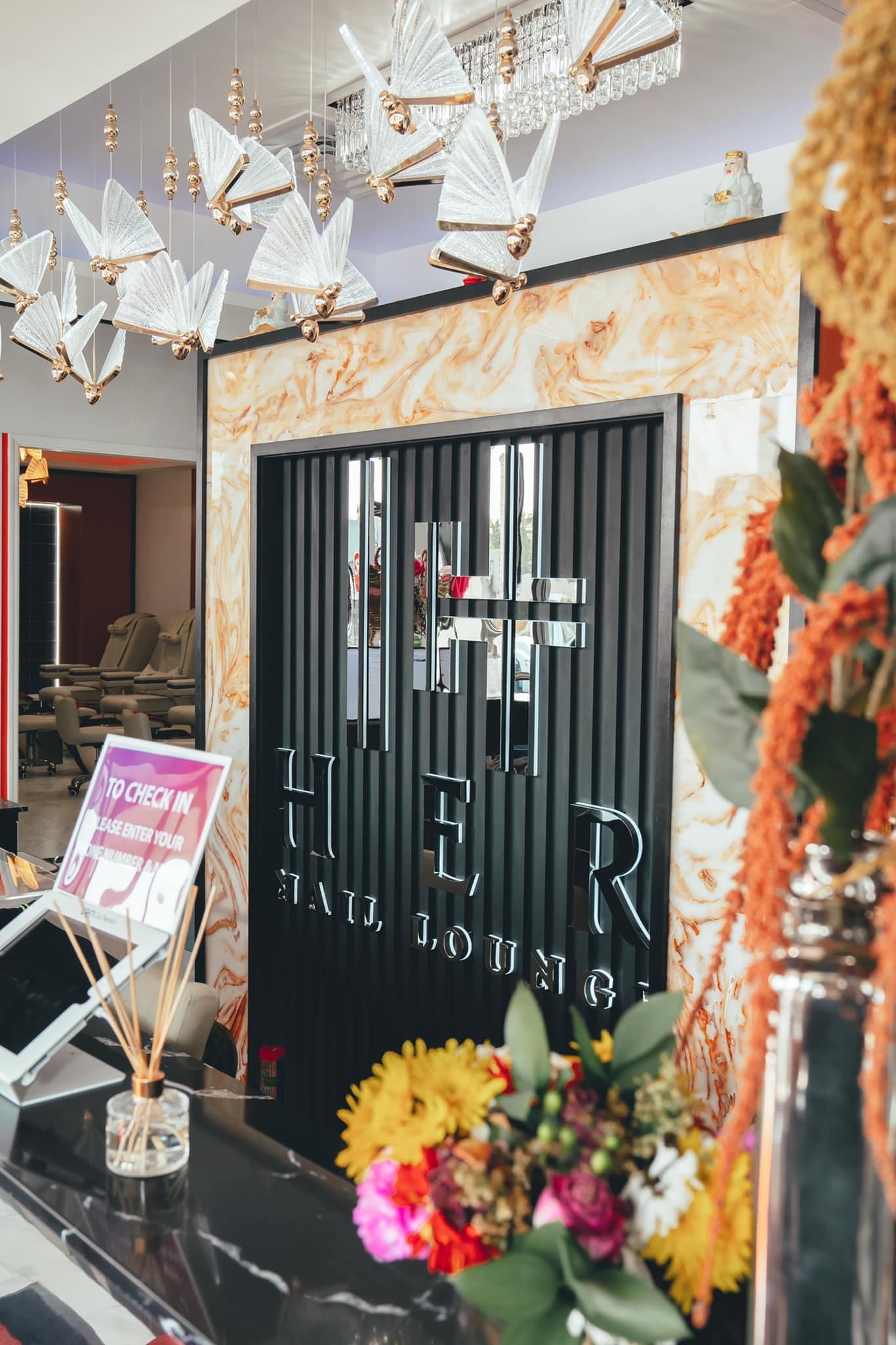 Her Nail Lounge Des Peres HORME WALL D COR her-nail-lounge-des-peres-horme-wall-d-cor